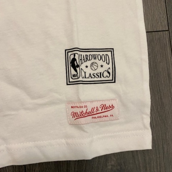 Mitchell & Ness Chicago Bulls White Ninja T-Shirt NWT - Picture 4 of 6